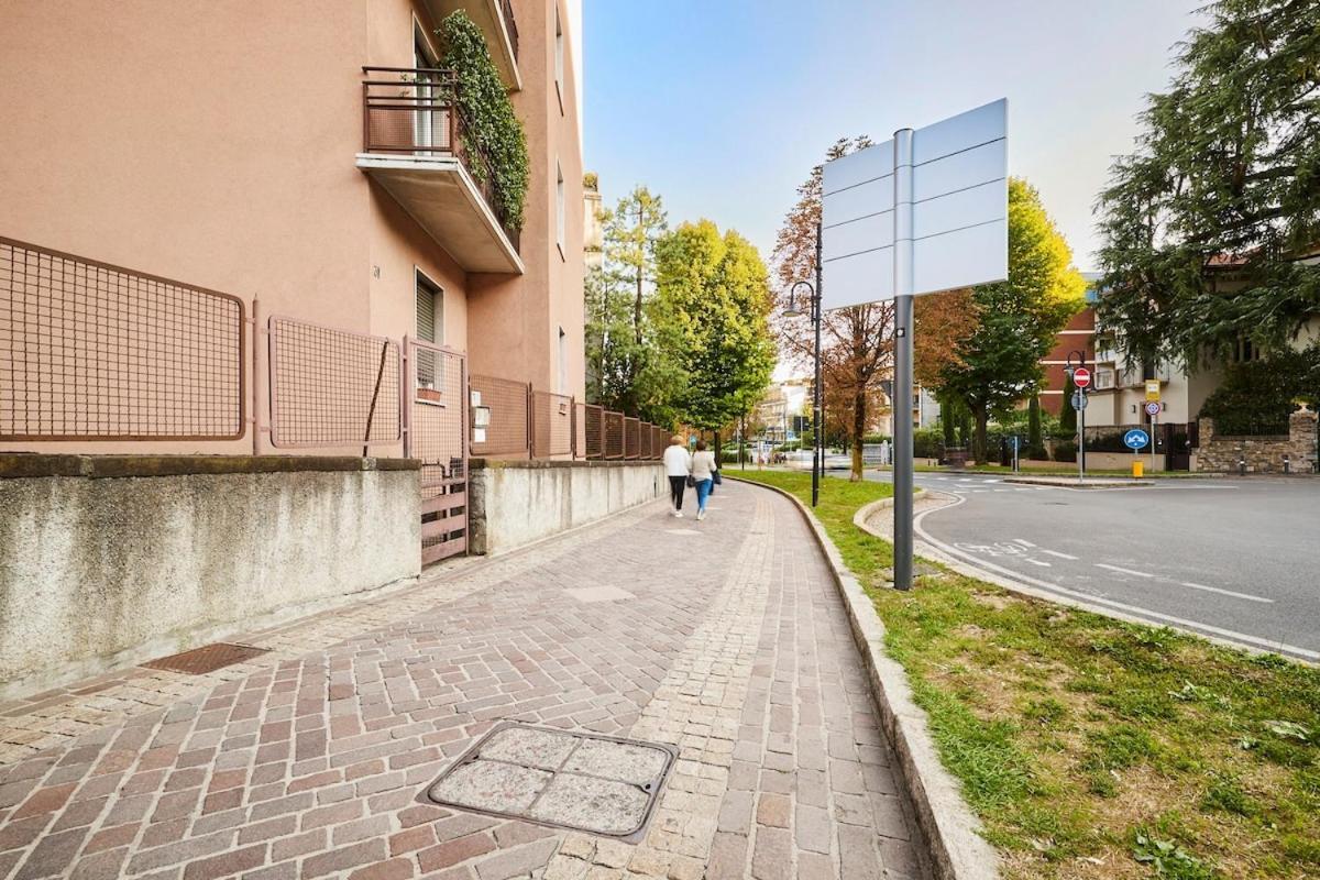100M Dalla Funicolare Di Citta Alta- 10 Ospiti Бергамо Экстерьер фото